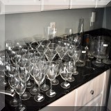 K10. Glasses and barware. 